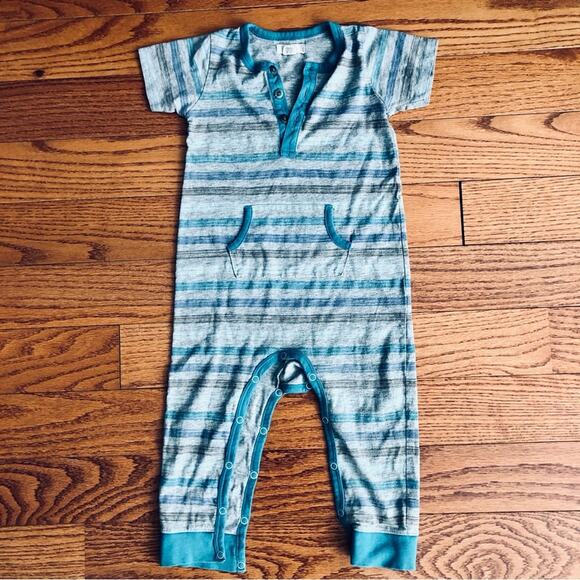 Peek Other - PEEK Striped Onesie Botton Cotton Gray Blue Baby Boy’s Size 18-24 months